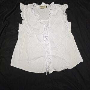 Chic White Ruffle Blouse